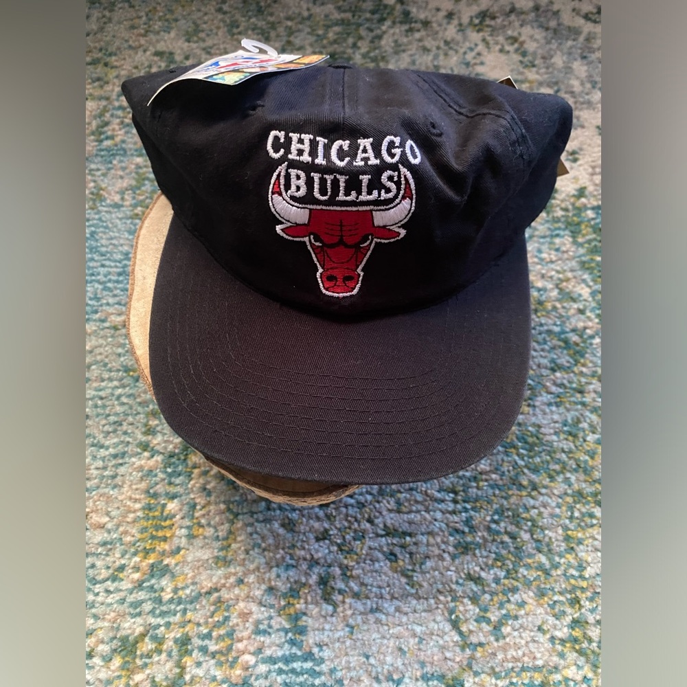 Vintage NOS 90s The G Cap Chicago Bulls NBA logo black baseball hat